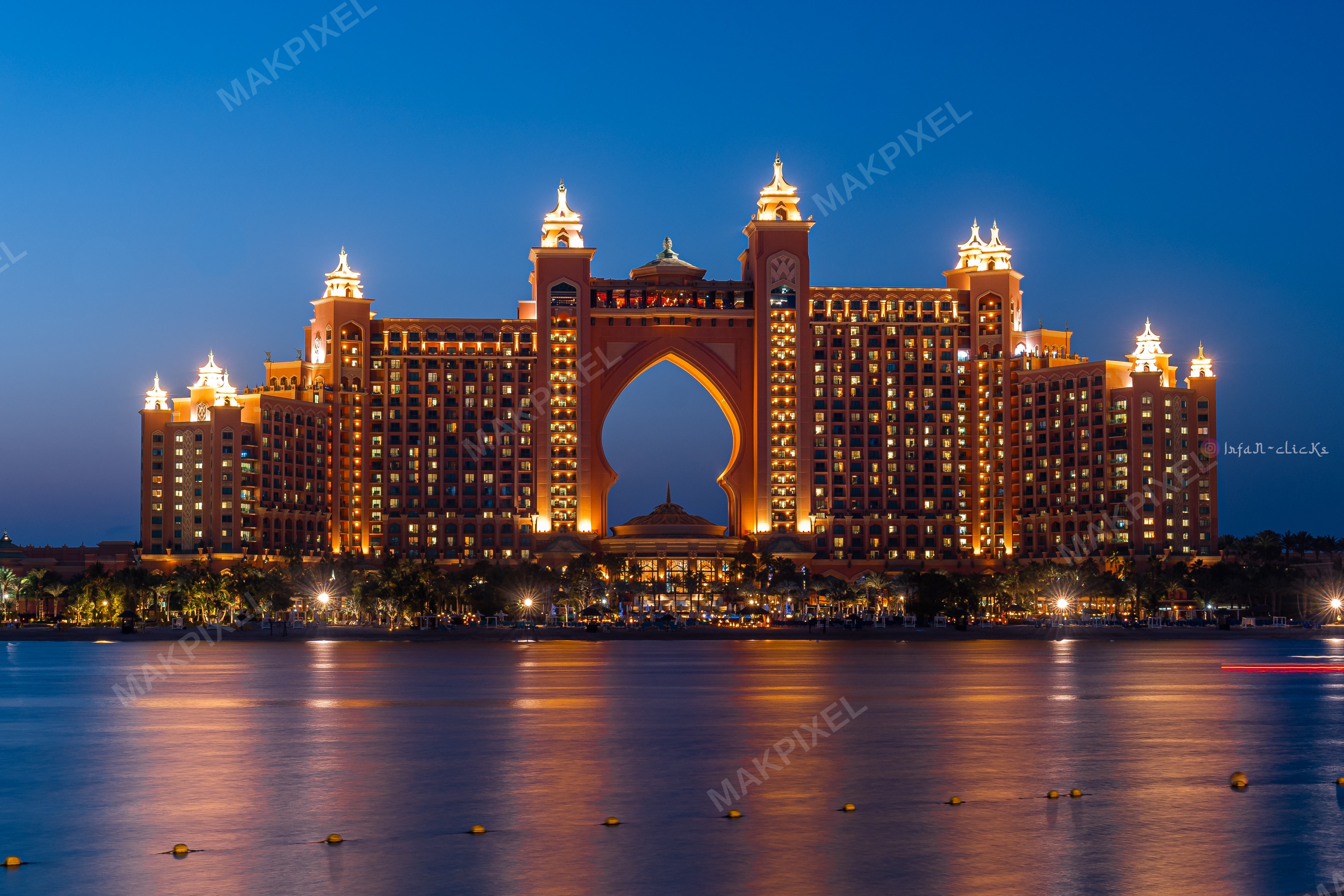 Atlantis Palm Hotel, Dubai Waterfront Luxury Resort Iconic - Full size view