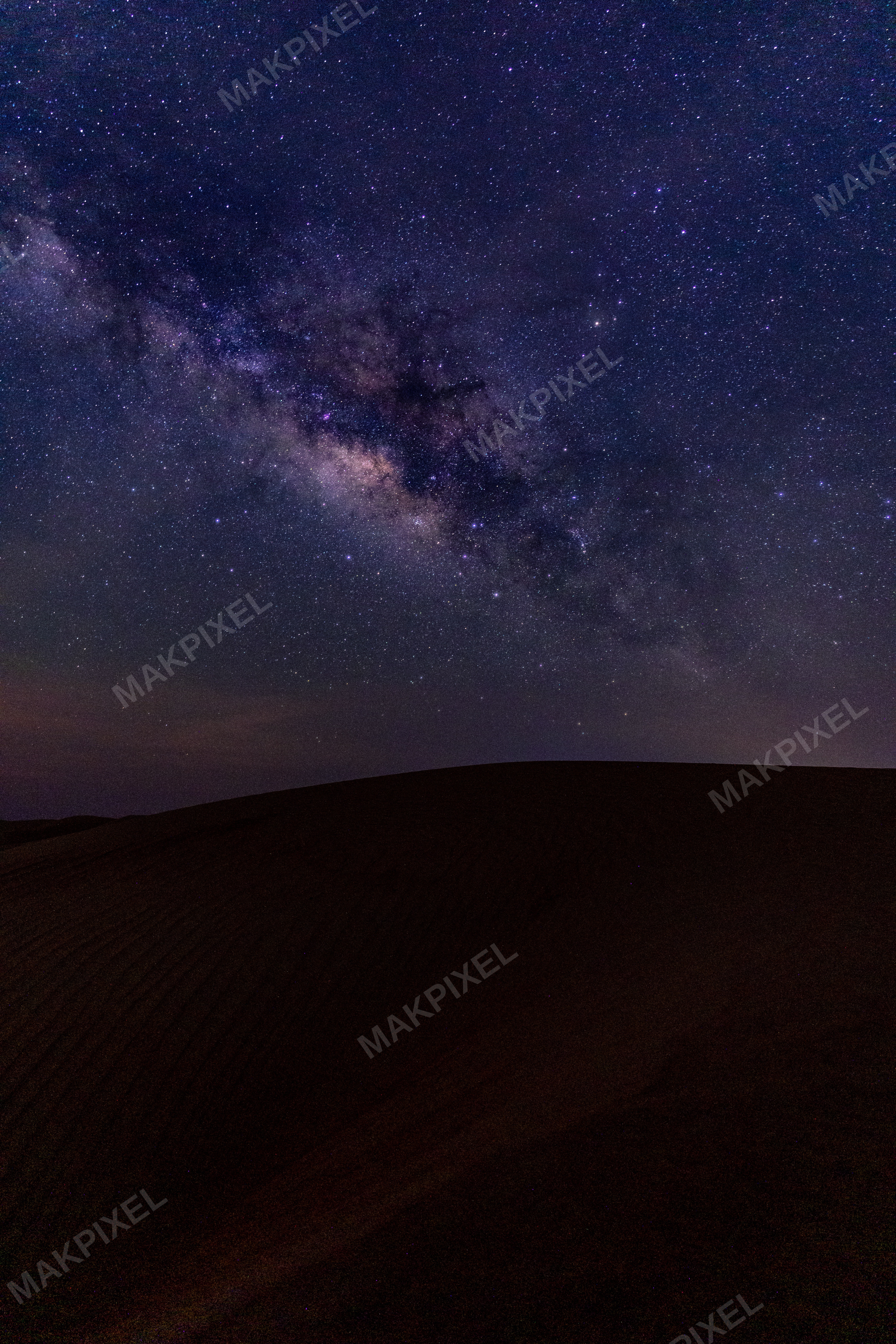 Milky Way Over Abu Dhabi Desert – Night Sky Astronomy - Full size view