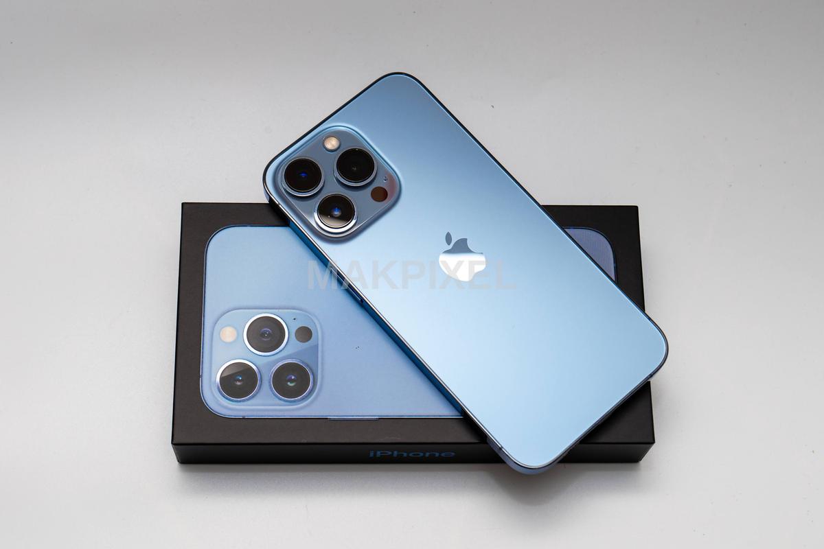 iPhone and Apple on display - 4825×3217 stock photo