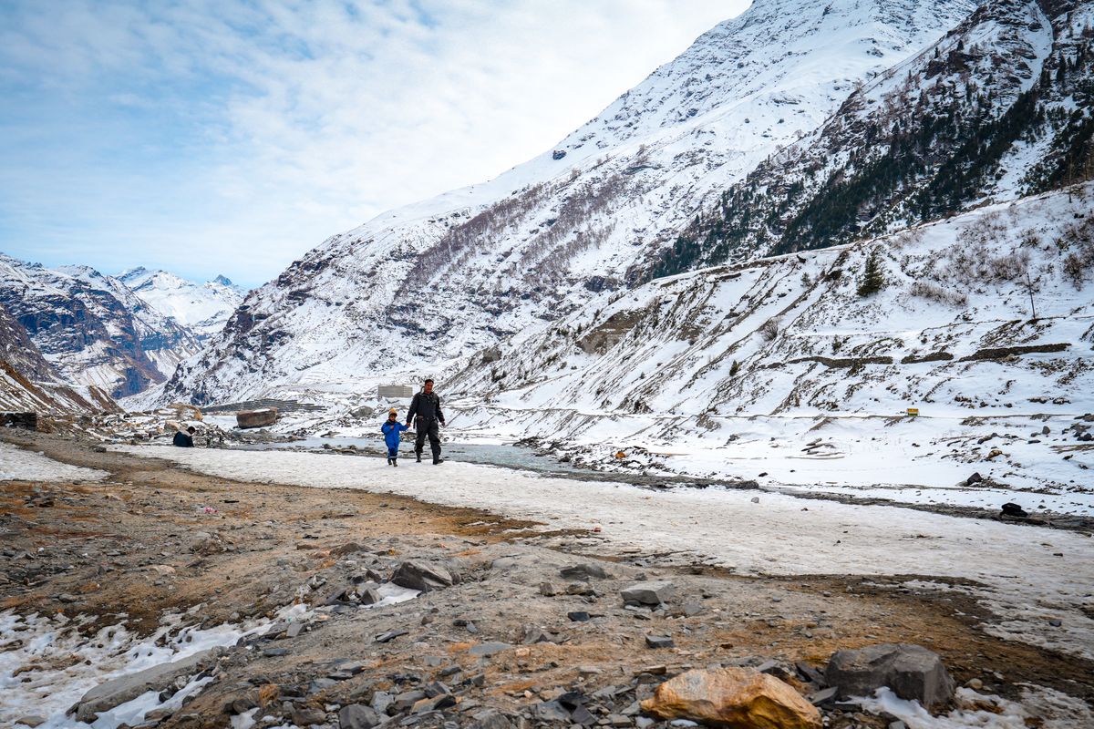 Solang Valley Atal Tunnel Winter Adventure Snow Mountain - 6515×4343 stock photo