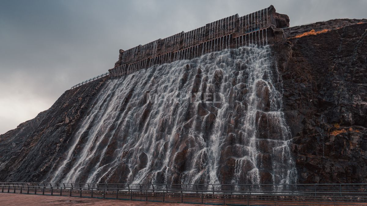 Khorfakkan Waterfall Dramatic Water Cascade Spillway - 7577×4262 stock photo